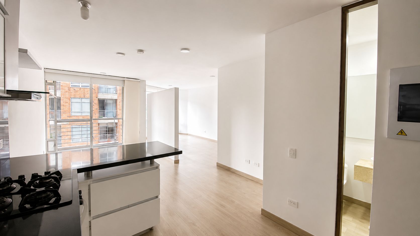 Sala con vista desde el balcón